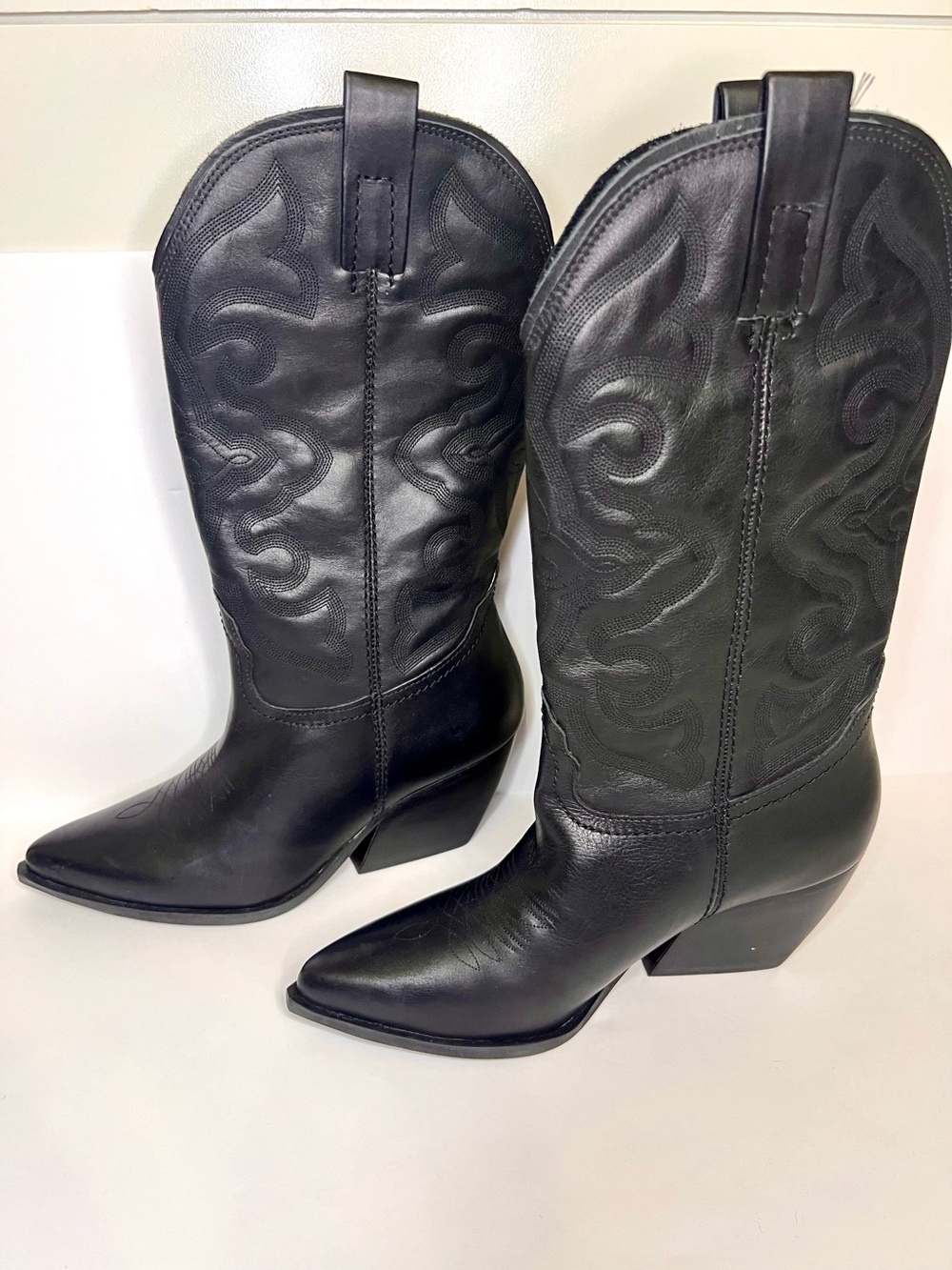 S Madden Leather Western Boots - Black Embroidered Cowgirl / Cowboy Heeled Boots